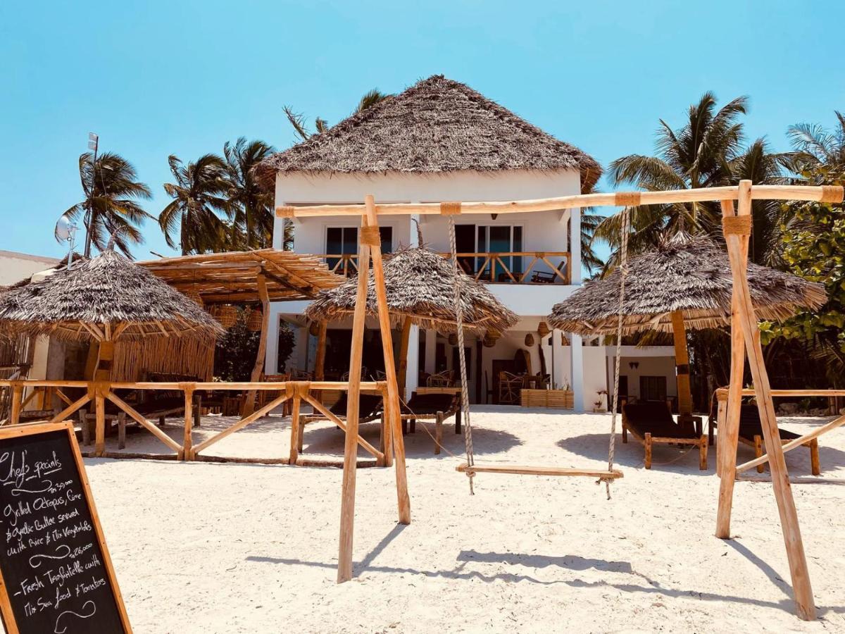 Helwas Zanzibar Beach Hotel Bwejuu Exterior photo